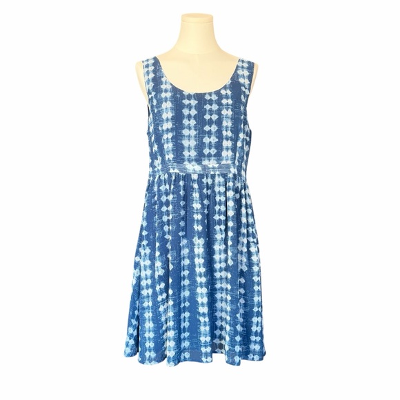 ModCloth Blue White Ikat Geometric Fit & Flare Dress Size S Retro Easter Boho - Picture 2 of 14